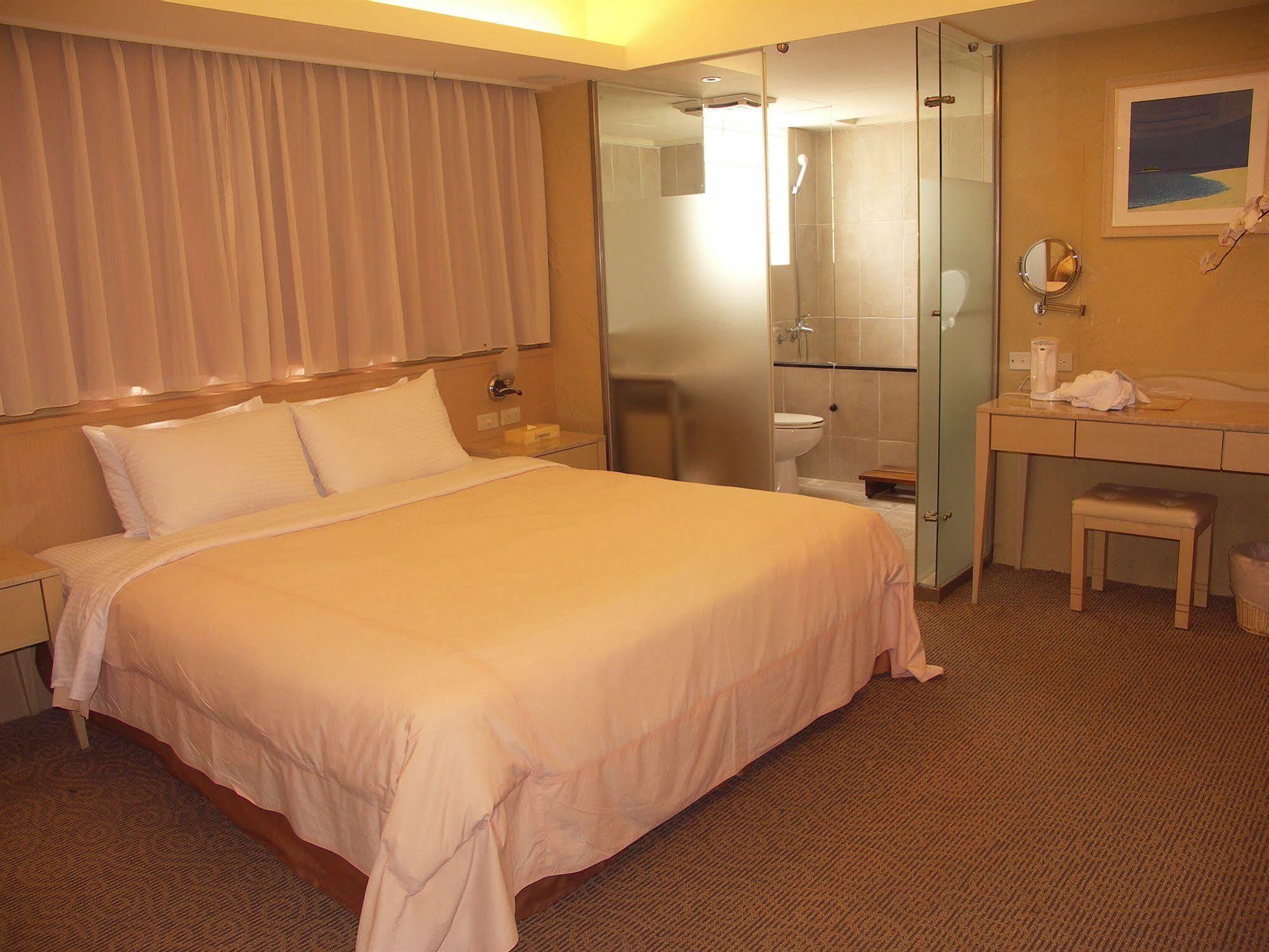 Blue Ocean Hotel Keelung Luaran gambar